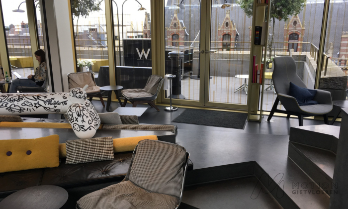 Motion gietvloer in W Hotel Amsterdam bij lounge