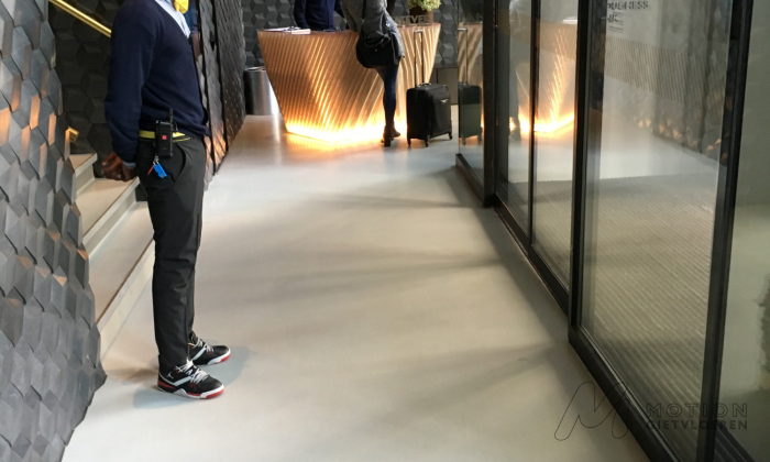 Motion gietvloer in W Hotel Amsterdam bij receptie