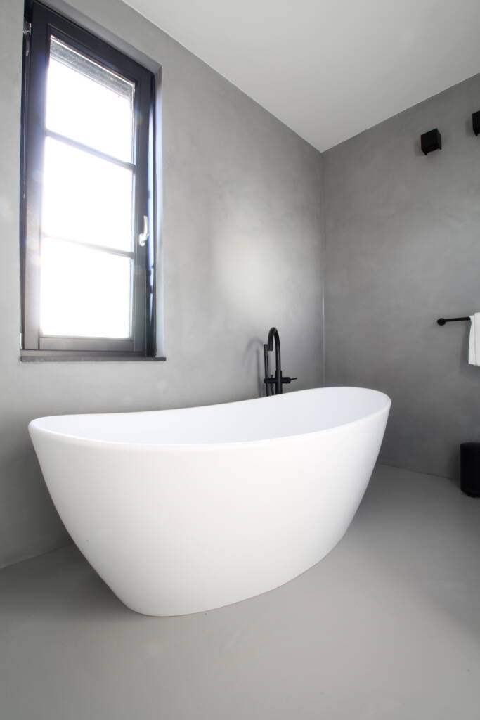 Betonlook grijs badkamer